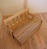 子供用の机と椅子